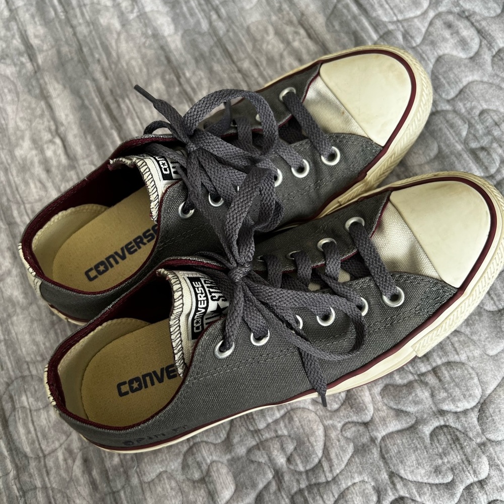 Size 8 grey and white custom converse.